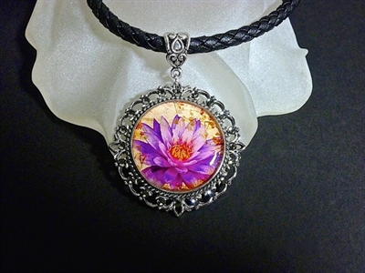 Picture of Floral Pendant